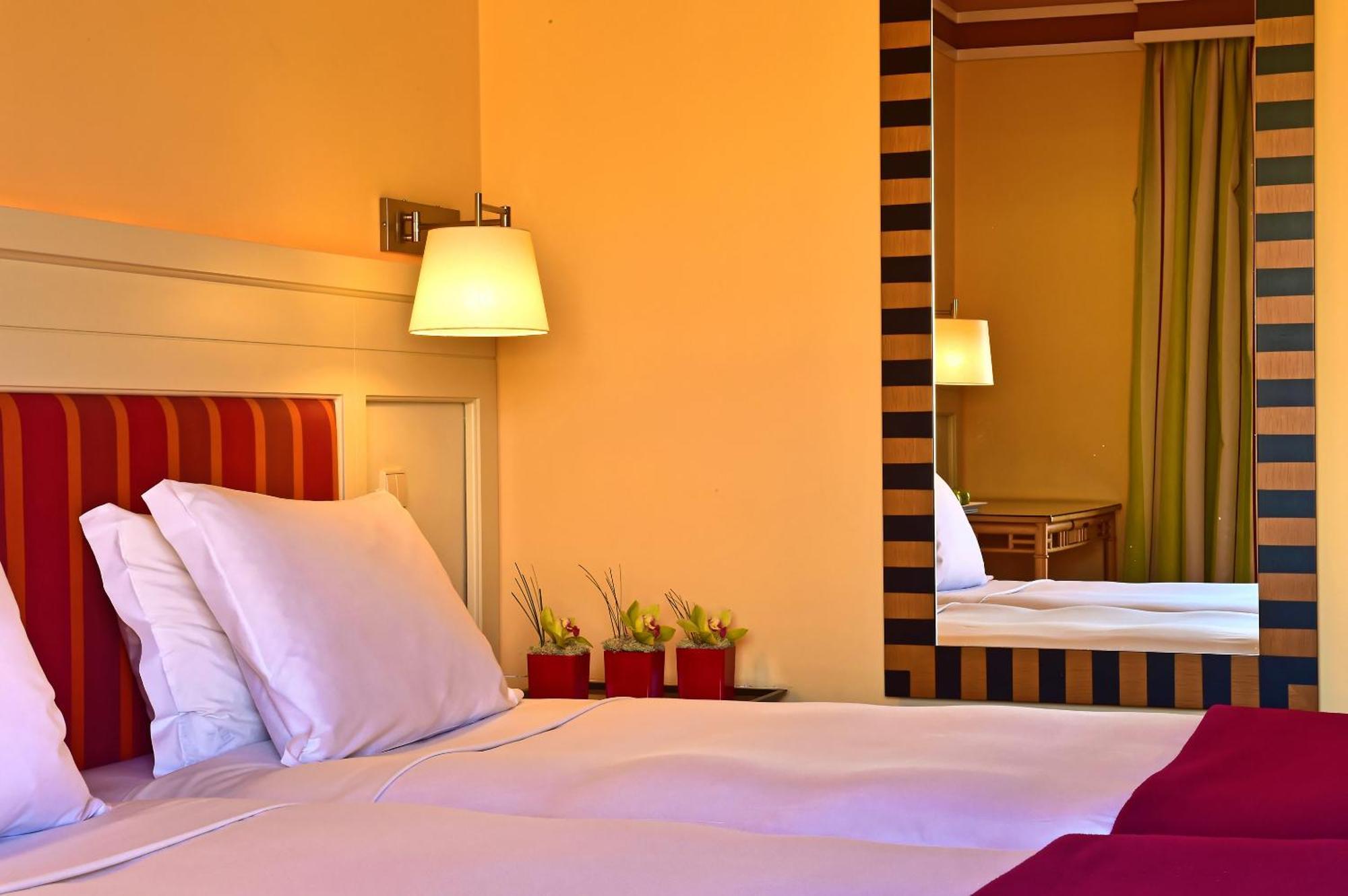 Double or Twin Room Garden View